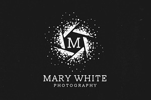 Modern Photographer Logo