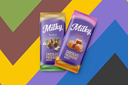 Two Chocolate bar mockup, a Packaging Mockup by easymock (Thumbnail 4 of 6)