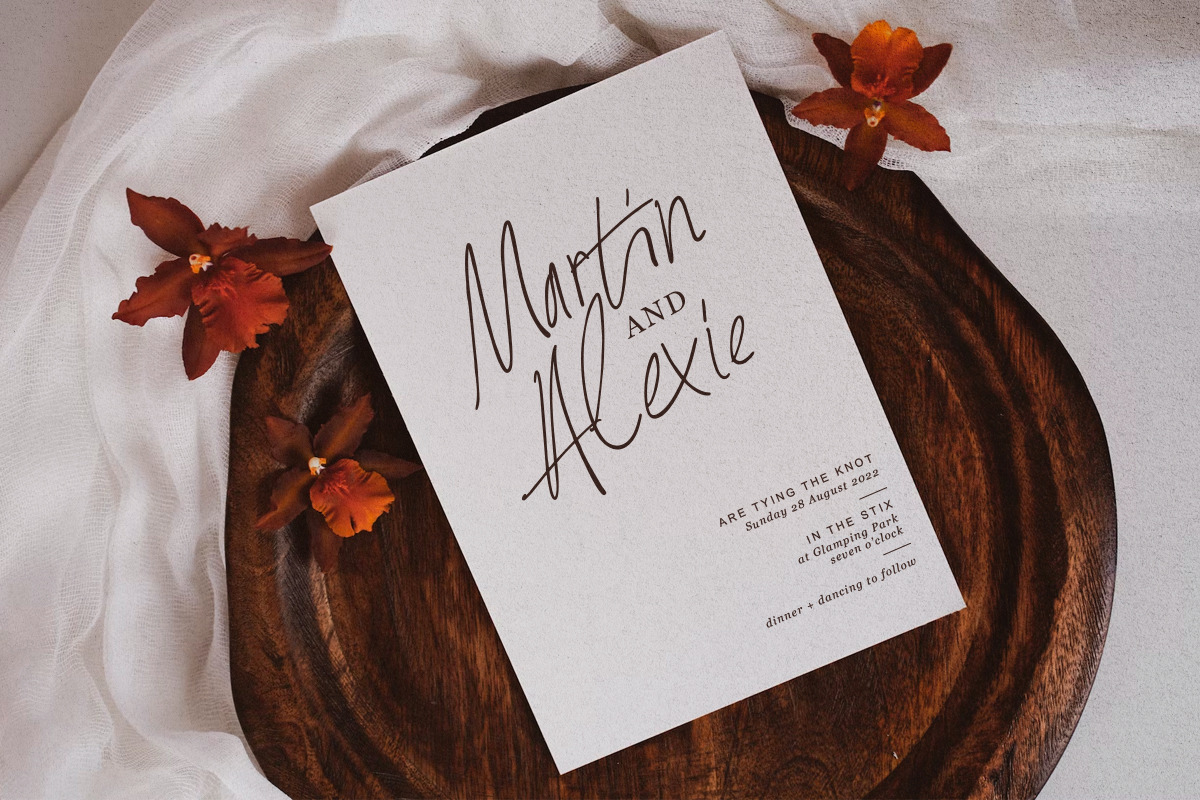 Right Potions - Handwritten Script, a Script Font by Sarid Ezra (Photo 10 of 14)
