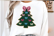 Coquette Crochet Yarn Christmas Tree, an Illustration by SinaCreation (Thumbnail 5 of 7)