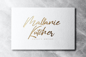 Martina - Handwritten Font