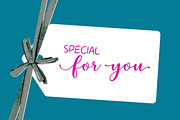 Hentak, a Script Font by Gatype (Thumbnail 6 of 10)
