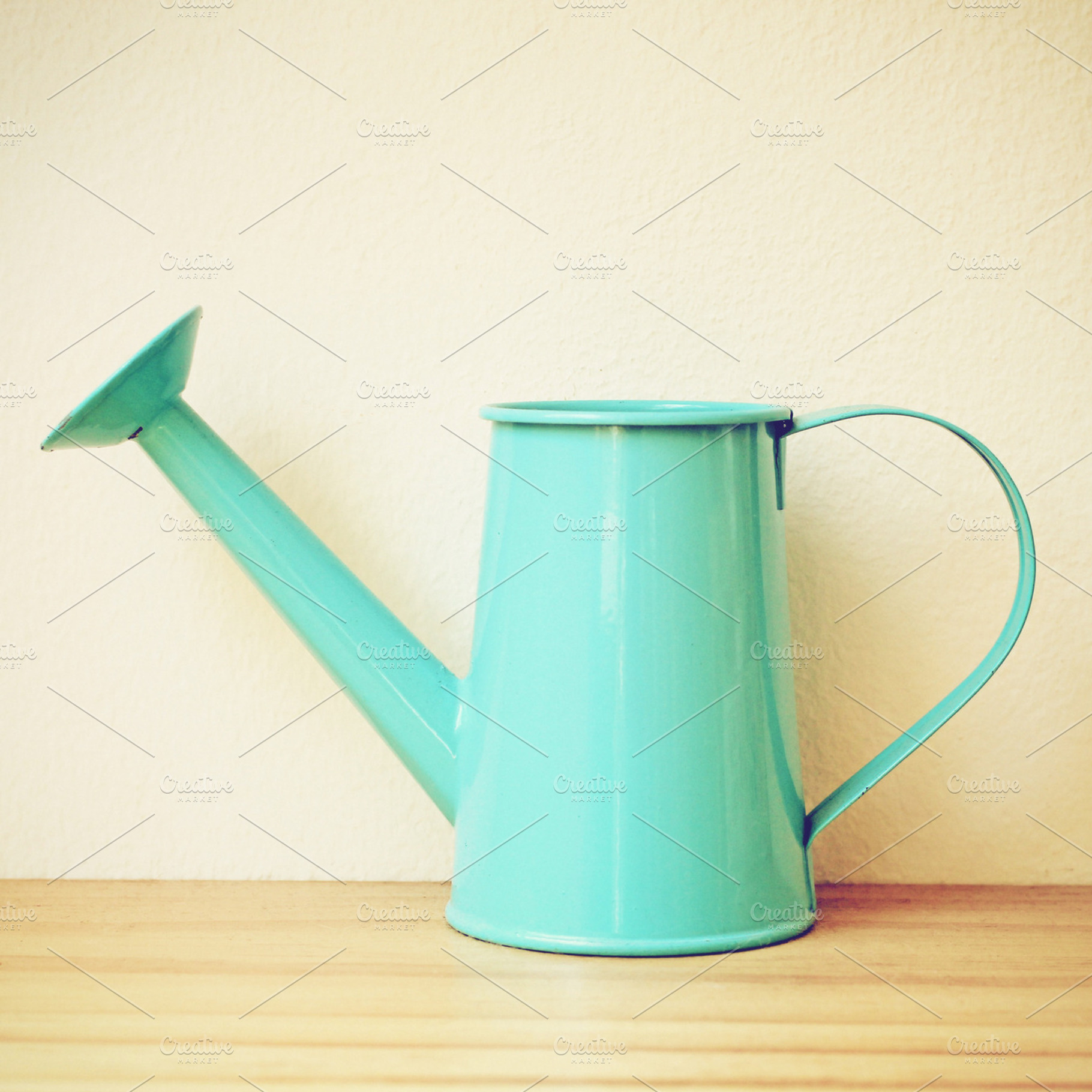 Retro watering can