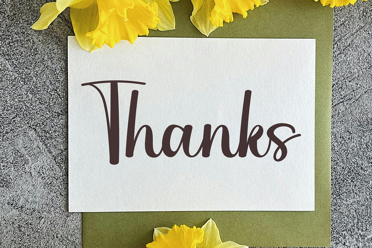 Sideney, a Handwritten Font by InermediaSTUDIO (Photo 8 of 8)