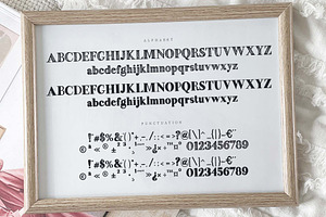 Botanicus A Display Font