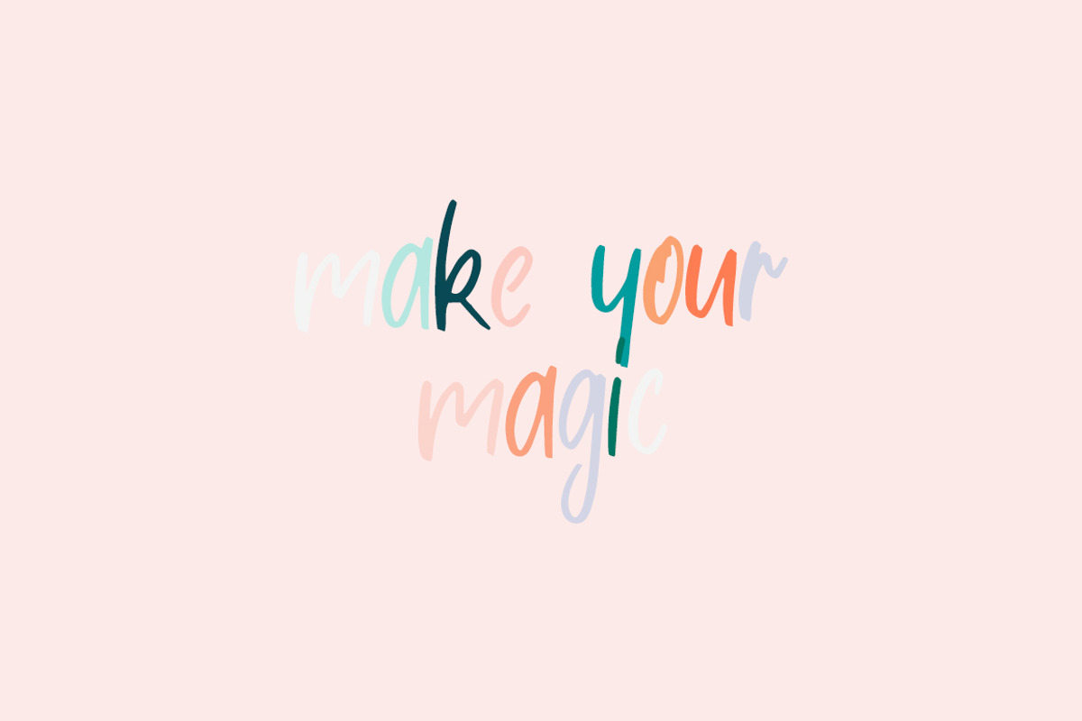 Jingle Bells - Cyrillic & Latin, a Font by Katie Holland (Photo 4 of 7)
