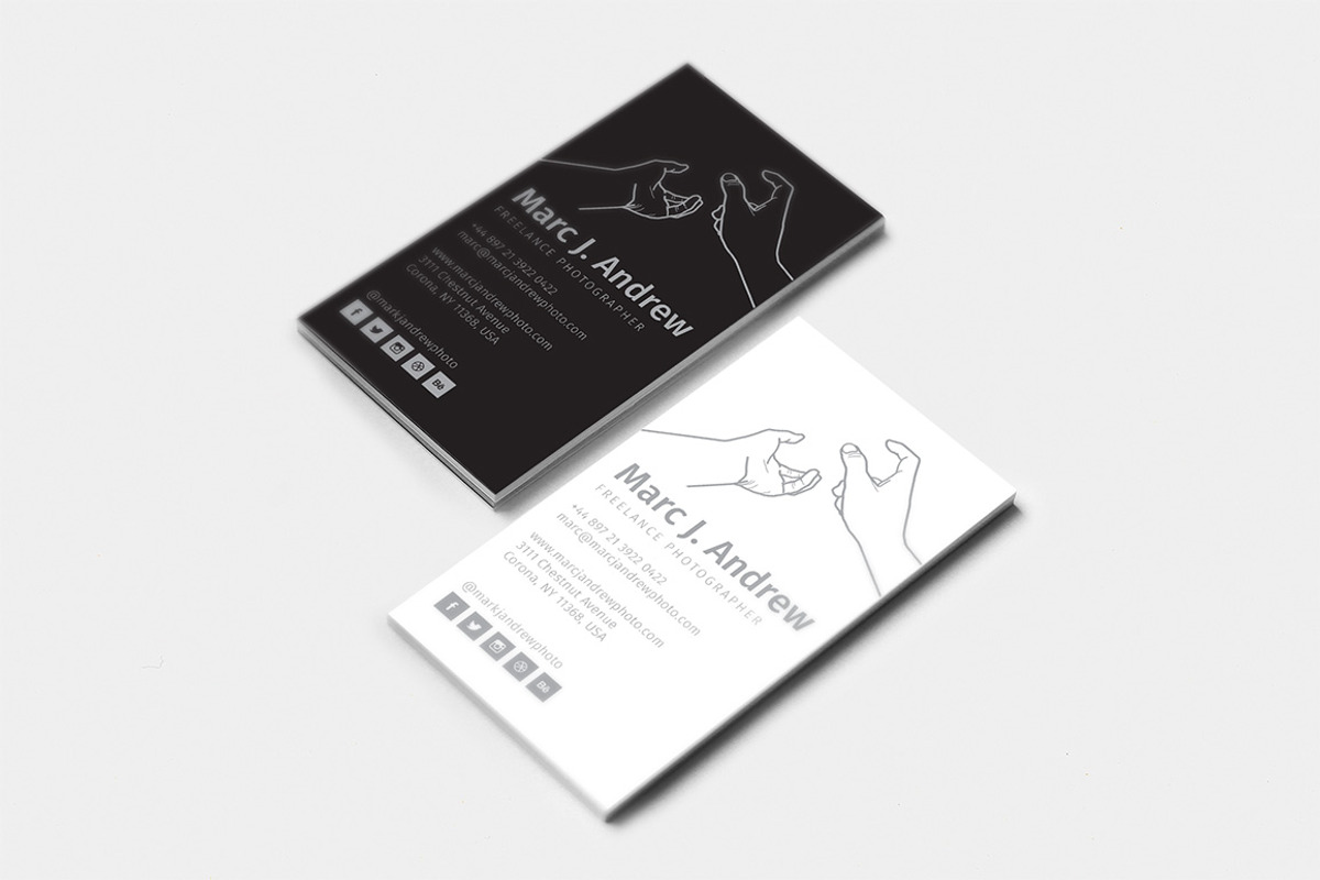 Photographer Business Card, a Business Card Template by blooon (Photo 4 of 7)