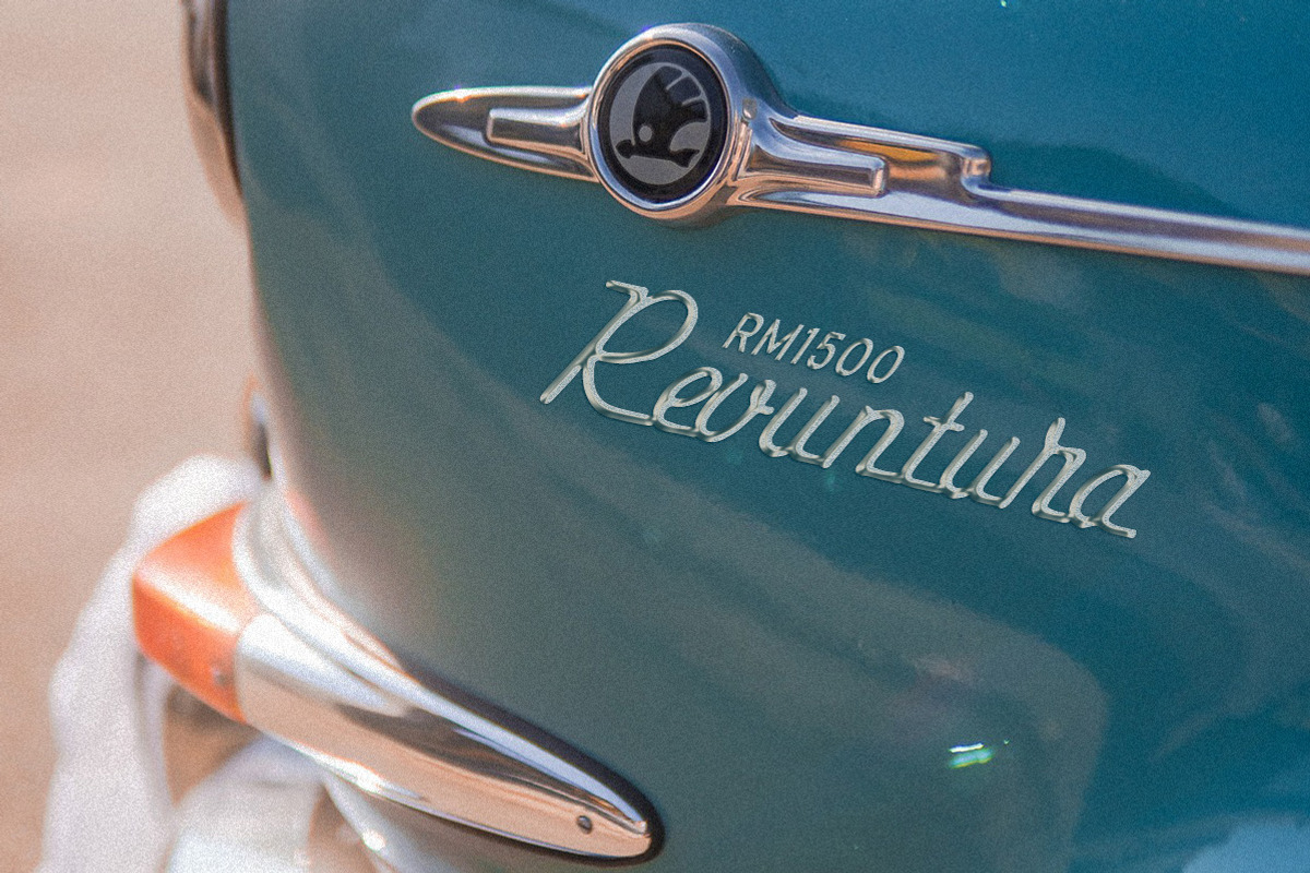Hustle Trip Vintage Monoscript, a Script Font by Letterhend Studio (Photo 2 of 9)