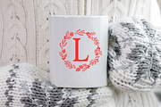 Chrismas wreath, a Symbol Font by Petal Pixels (Thumbnail 8 of 9)