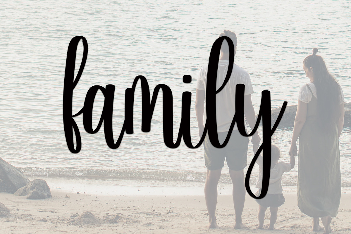 Darlings, a Handwritten Font by FreshTypeINK (Photo 4 of 6)