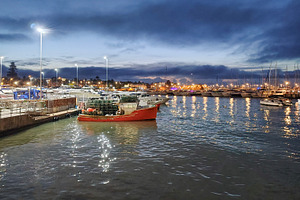 Night landscape scene at port of punta del este city, uruguay, a Photo by DanFLCreativo
