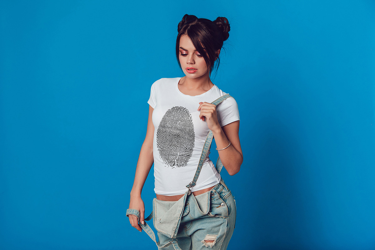 T-Shirt Mock-Up Vol.26 2017, a Shirt Mockup by Freeman Studio (Photo 6 of 26)