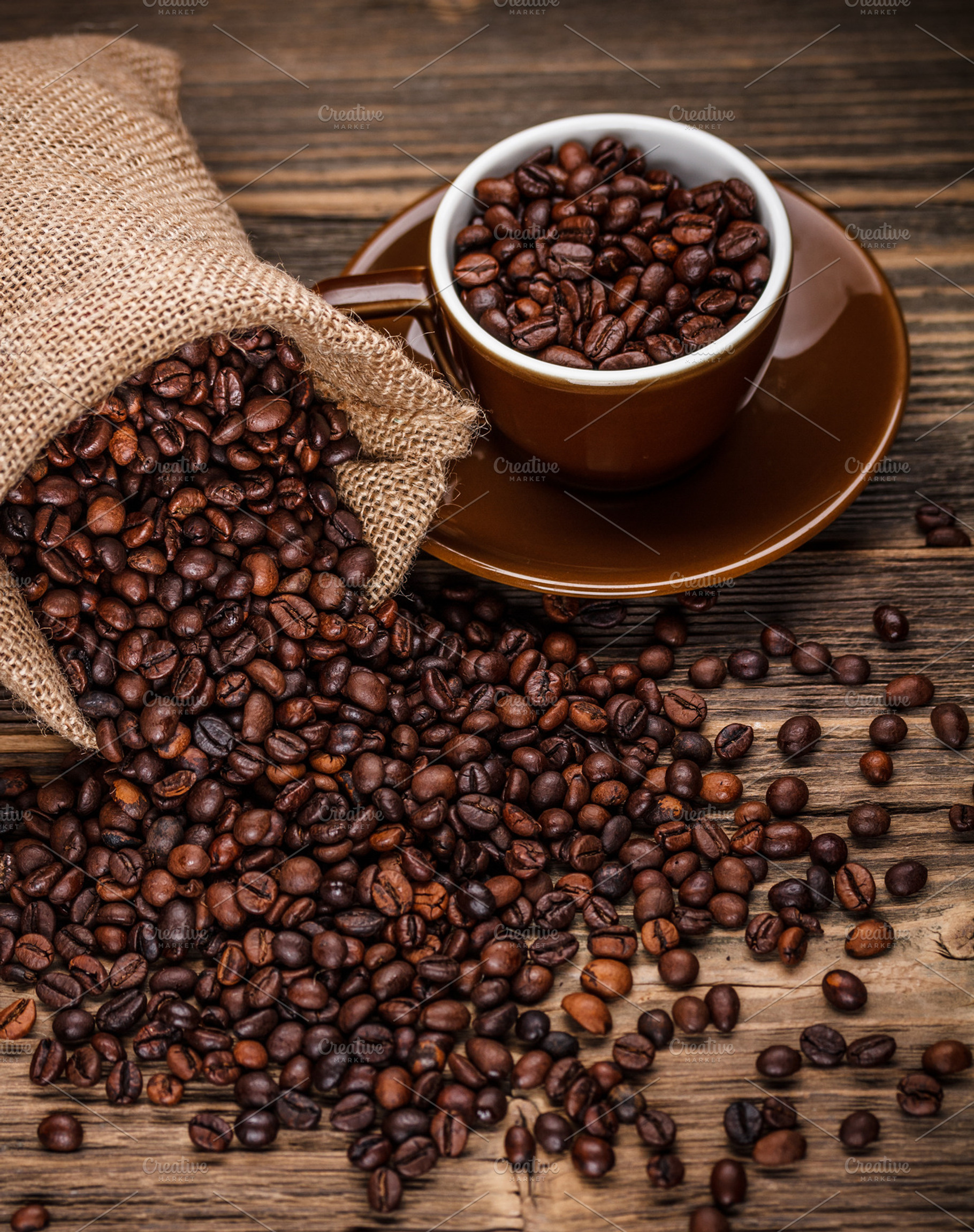 Coffee beans containing beans, sack, and cafe