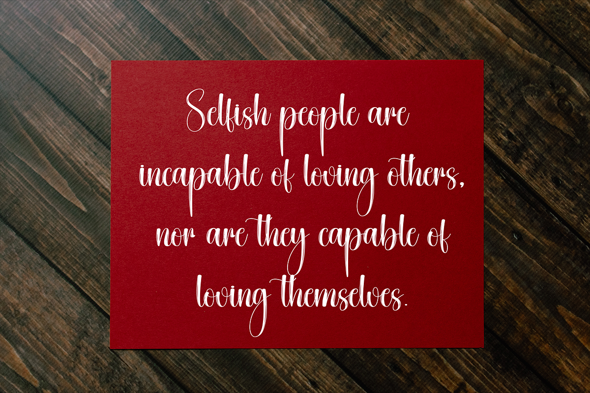 Knitting | Script Font, a Handwritten Font by Scratchones (Photo 3 of 9)