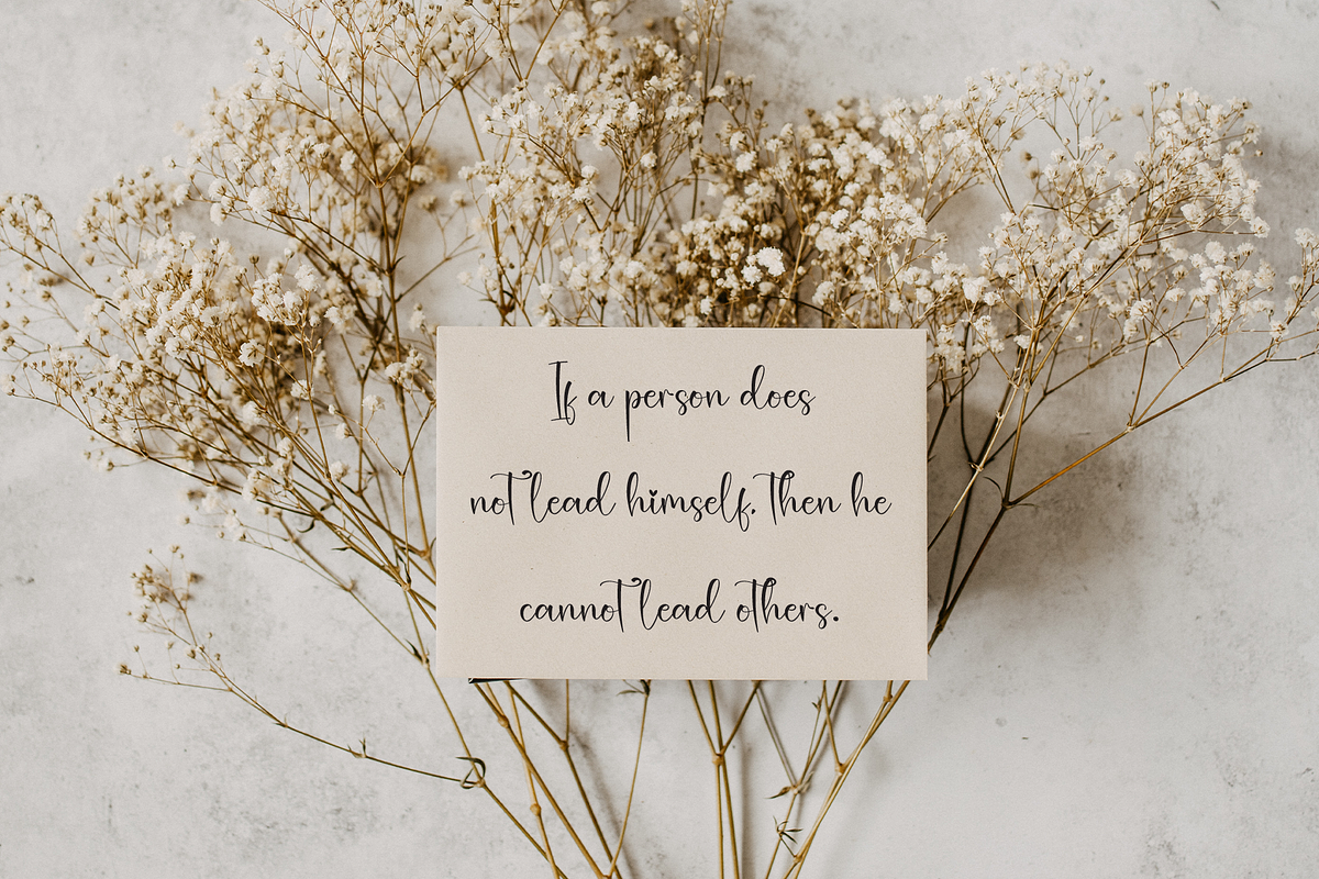 vintage | Script Font, a Handwritten Font by Scratchones (Photo 3 of 8)
