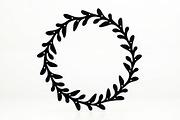 Elegant Leaf Wreath Frame Bundle, an Illustration by Designs_River (Thumbnail 3 of 9)