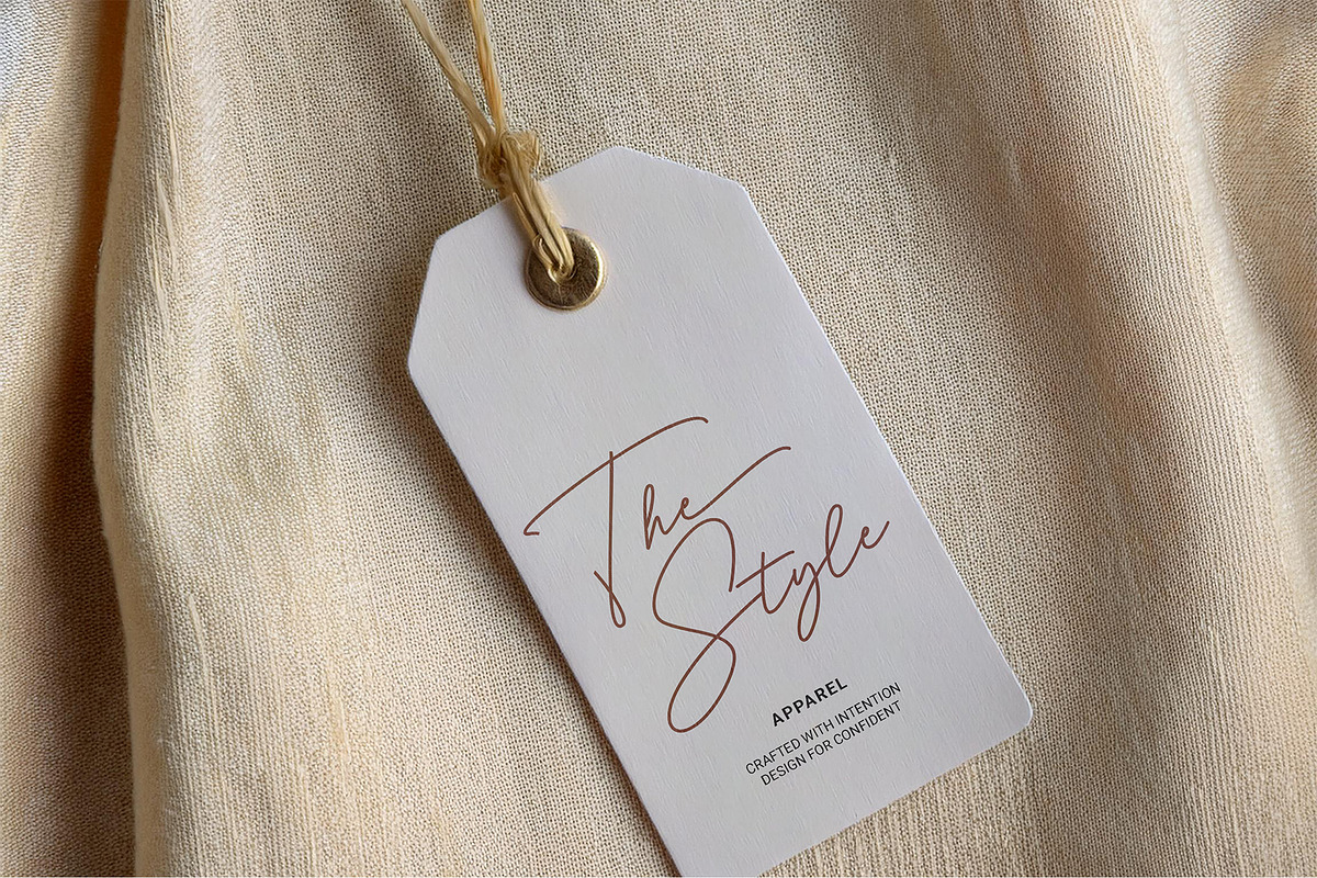 Delyra Script - Modern Signature, a Script Font by RHD Creative Studio (Photo 10 of 12)