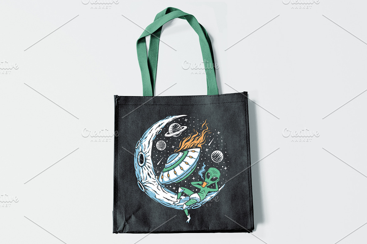 Alien stranded on the moon, a Person Illustration by gunaonedesign (Photo 4 of 4)
