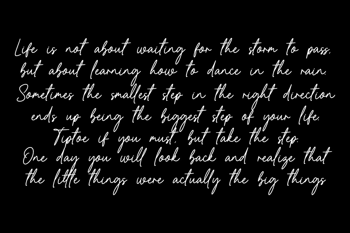 Paris Croissant, a Handwritten Font by Jackgridden (Photo 2 of 9)