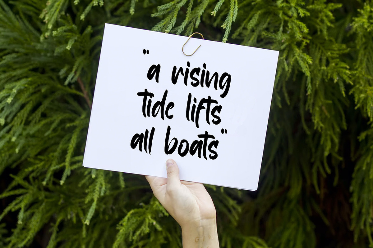 Sang Bintang - Handwritten Font, a Script Font by StringLabs (Photo 2 of 11)