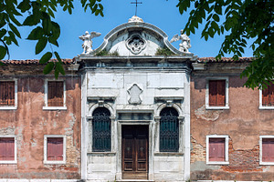 Church facade in Venice, an Architecture Photo by BOOCYS
