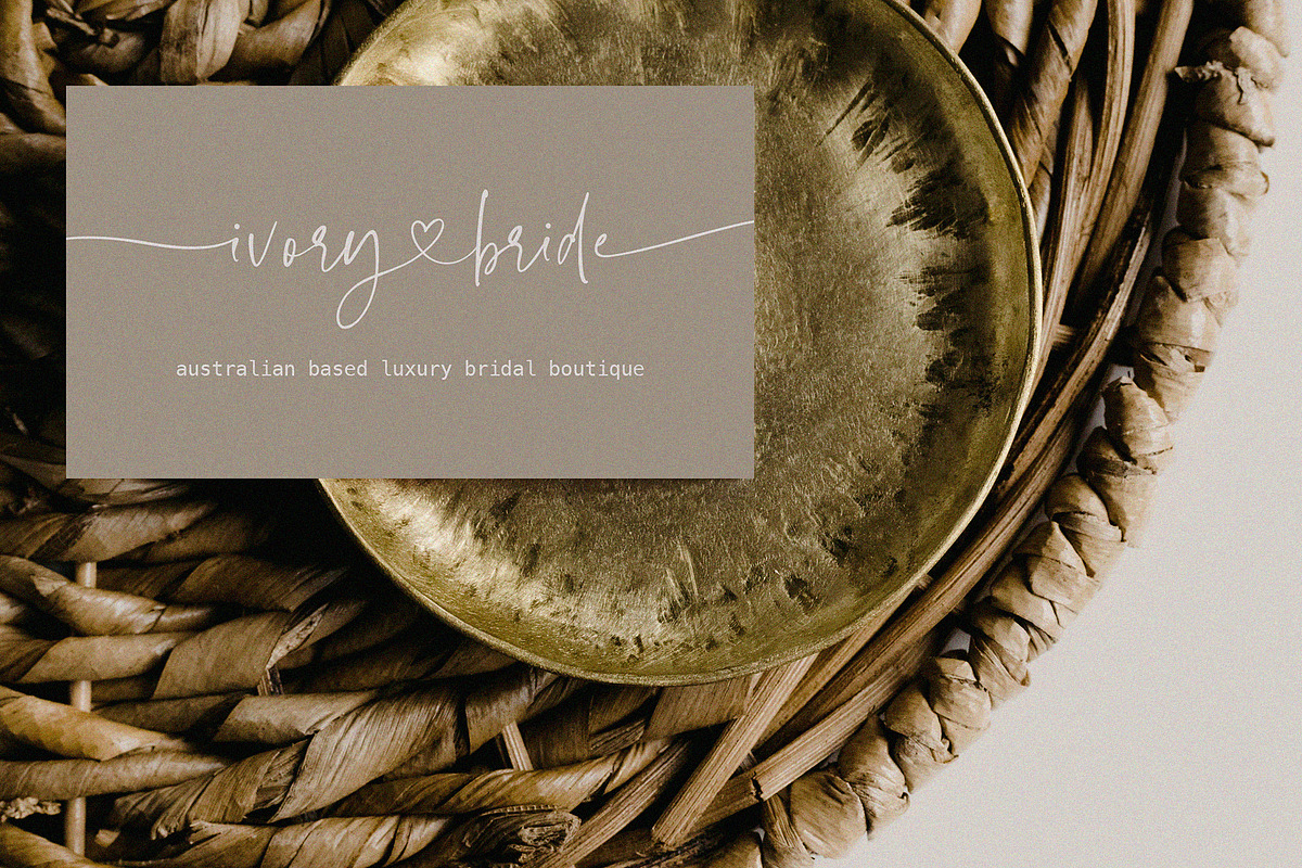 Palm Honey Font Free Downloadv - UIFreebies