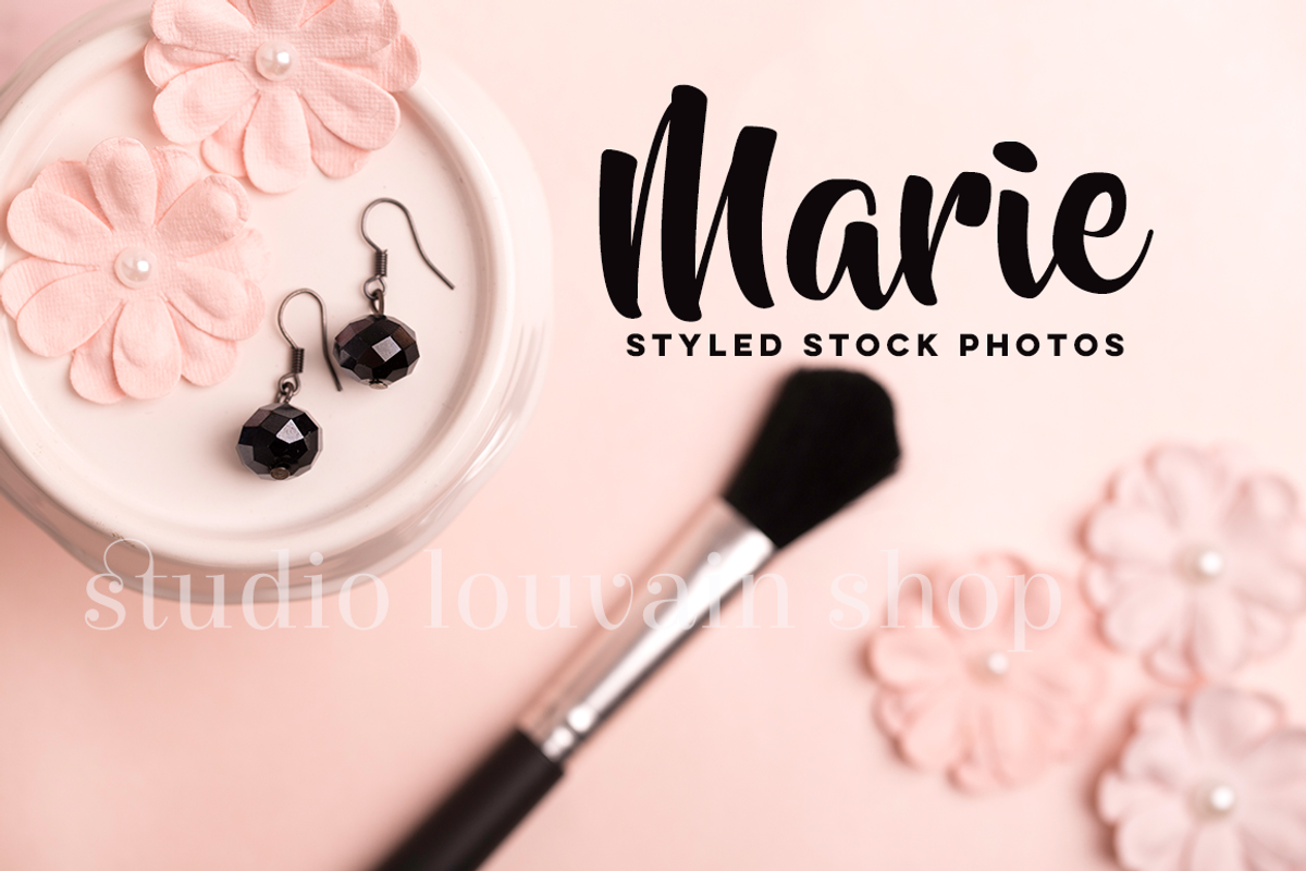 Styled Stock Photo -Marie 9, a Mockup by the studio louvain shop (Photo 2 of 4)