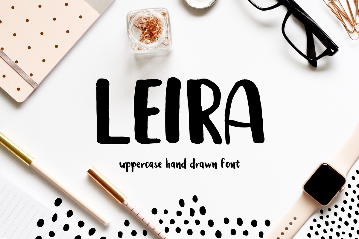 Leira Hand Drawn Brush Font