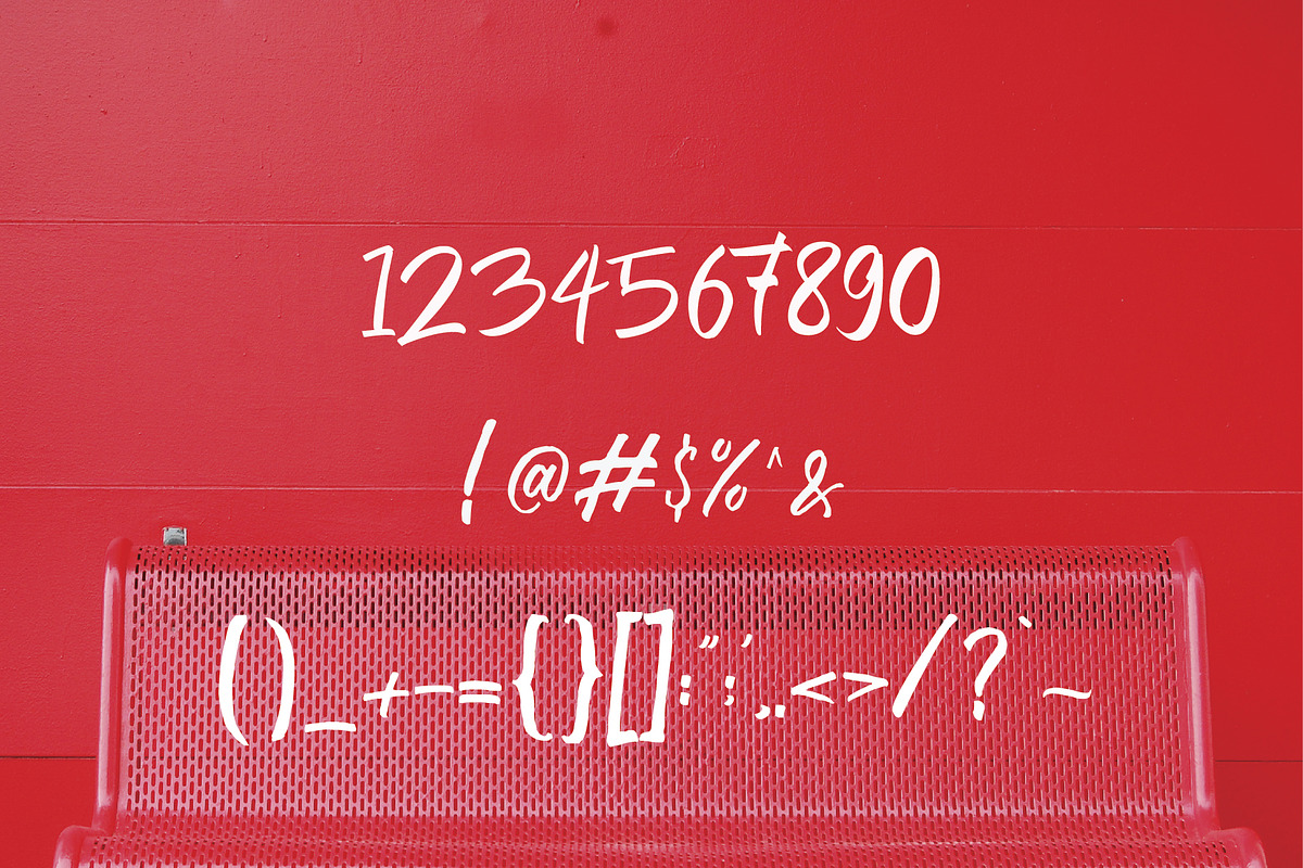 Red Swith Font preview 2
