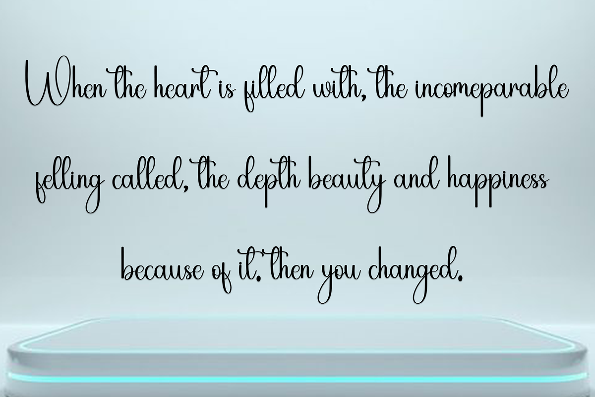 Varsity, a Handwritten Font by InermediaSTUDIO (Photo 2 of 8)