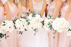 Bride and bridesmaid flowers