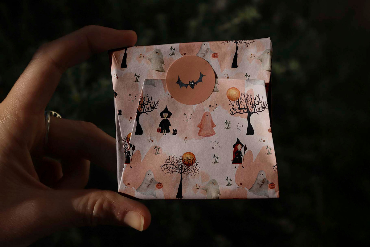 Halloween, a Decorative Illustration by Katia Serdiuk (Photo 2 of 9)