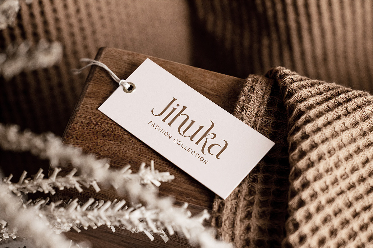 Rokina Elegant Serif Font, a Serif Font by Graphicxell (Photo 6 of 8)
