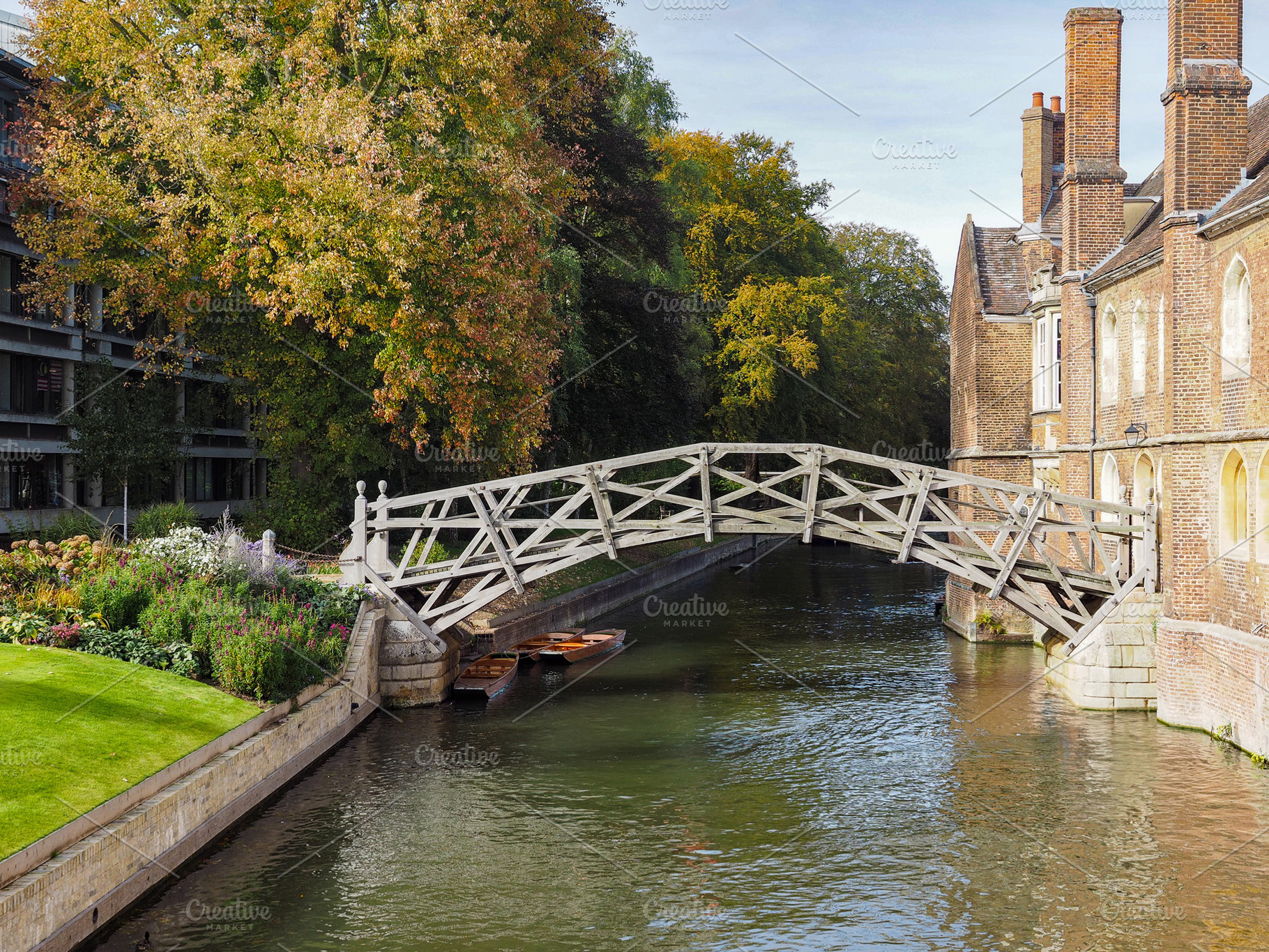 Mathematical bridge in Cambridge, a Photo by WorldOfPhotos