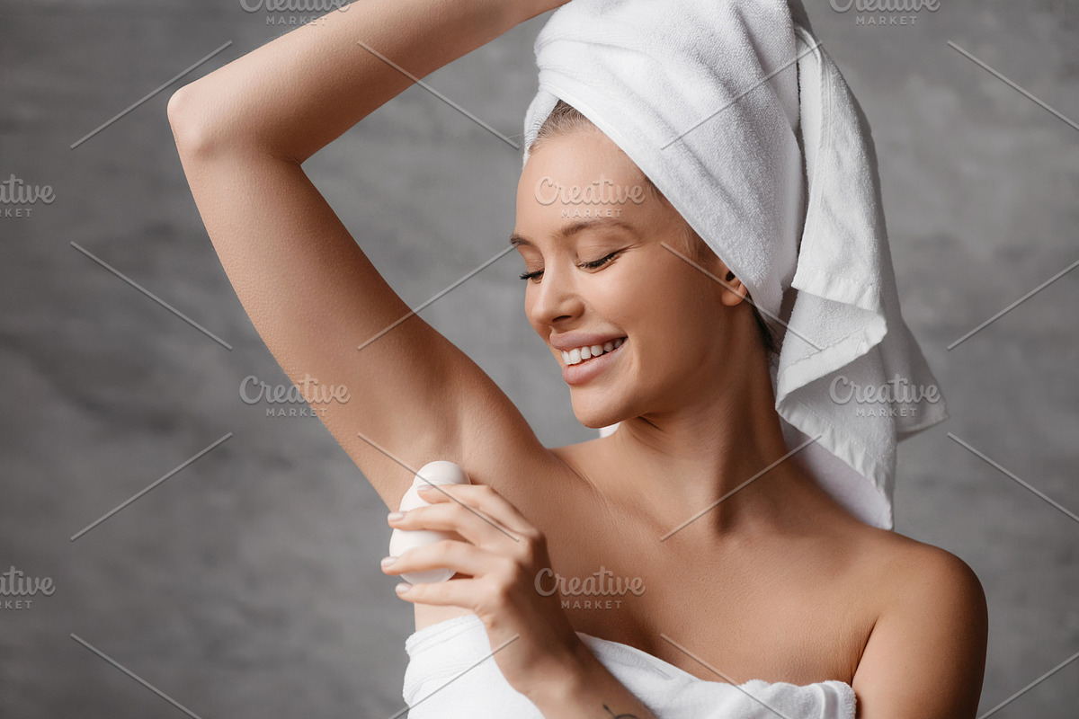 Dentistry, caries diseases prevention concept. Attractive woman beauty blogger, a Photo by Prostock-Studio (Photo 3 of 3)