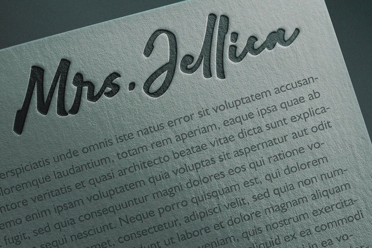 Adelina Camarie /Bold Signature Font preview 6