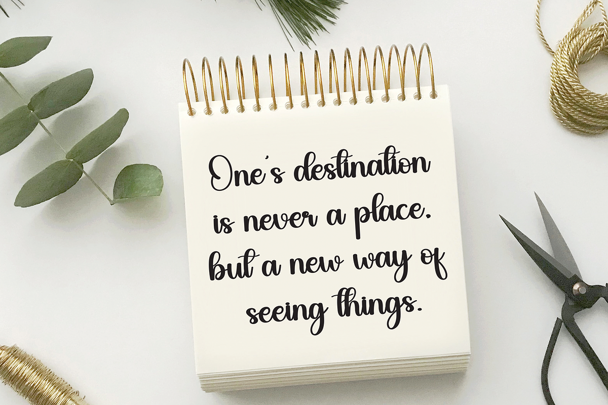 Handmade | Script Font, a Handwritten Font by Scratchones (Photo 2 of 9)
