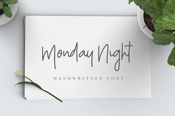 Monday Night Font preview 7