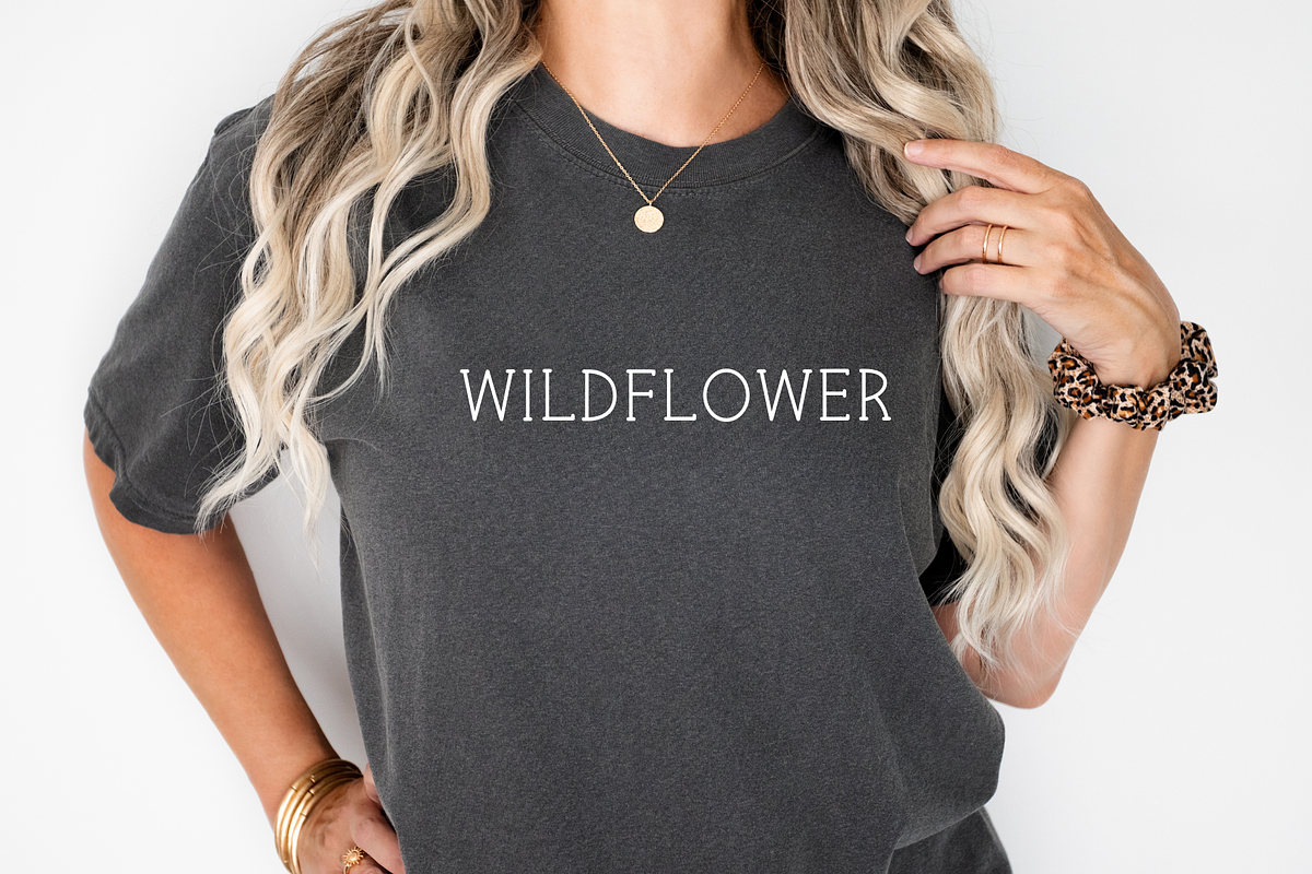 Wild Daisy Cute Font, a Handwritten Font by Sofia Skoog (Photo 9 of 11)