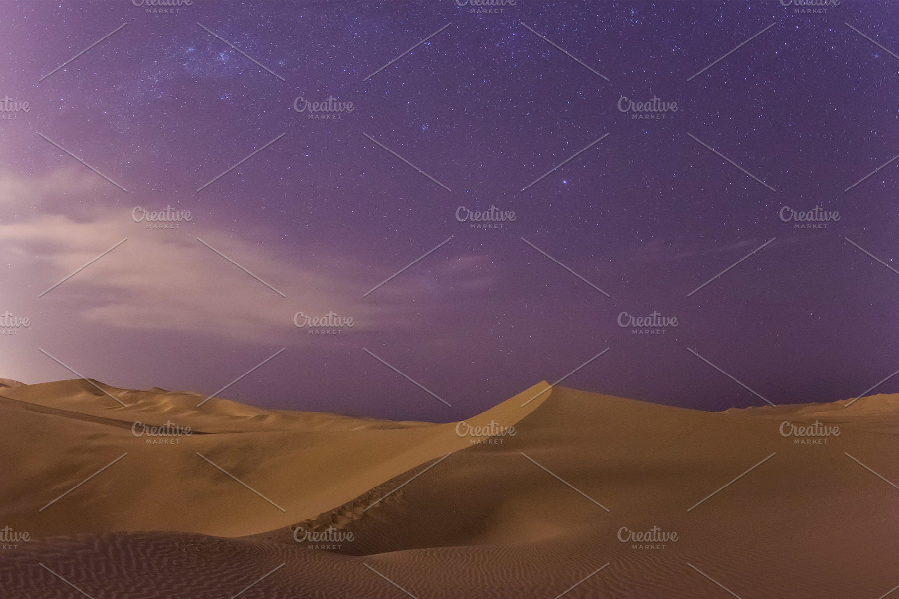Huacachina desert dunes, a Photo by saiko3p