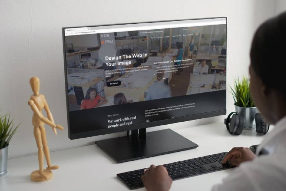 Startup Business WordPress Theme preview 3