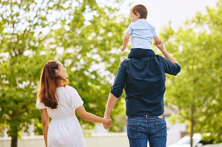 Walks with the family, a Photo by Peopleimages.com