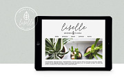 De Novembre Sleek Signature Script, a Script Font by Angele Kamp (Thumbnail 2 of 5)