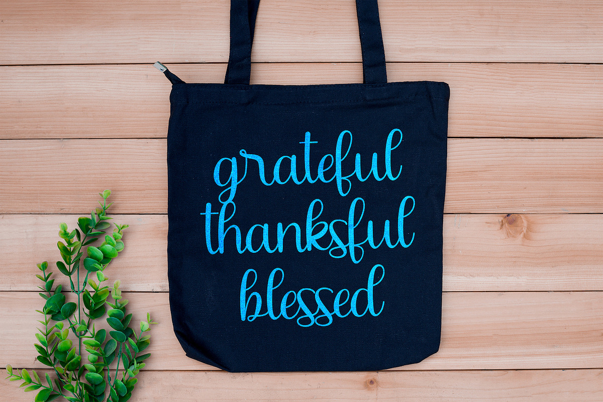 Chaybree - Handwritten Font, a Script Font by StringLabs (Photo 6 of 7)