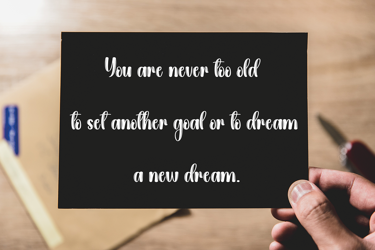 Analytic | Script Font, a Handwritten Font by Scratchones (Photo 5 of 9)