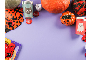 Halloween purple frame background