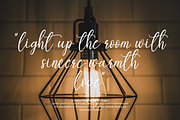 Sellinda | Script font, a Script Font by Scratchones (Thumbnail 4 of 8)