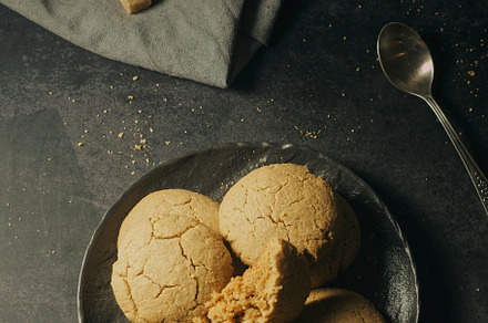 Whole grain almond cookies on a plat