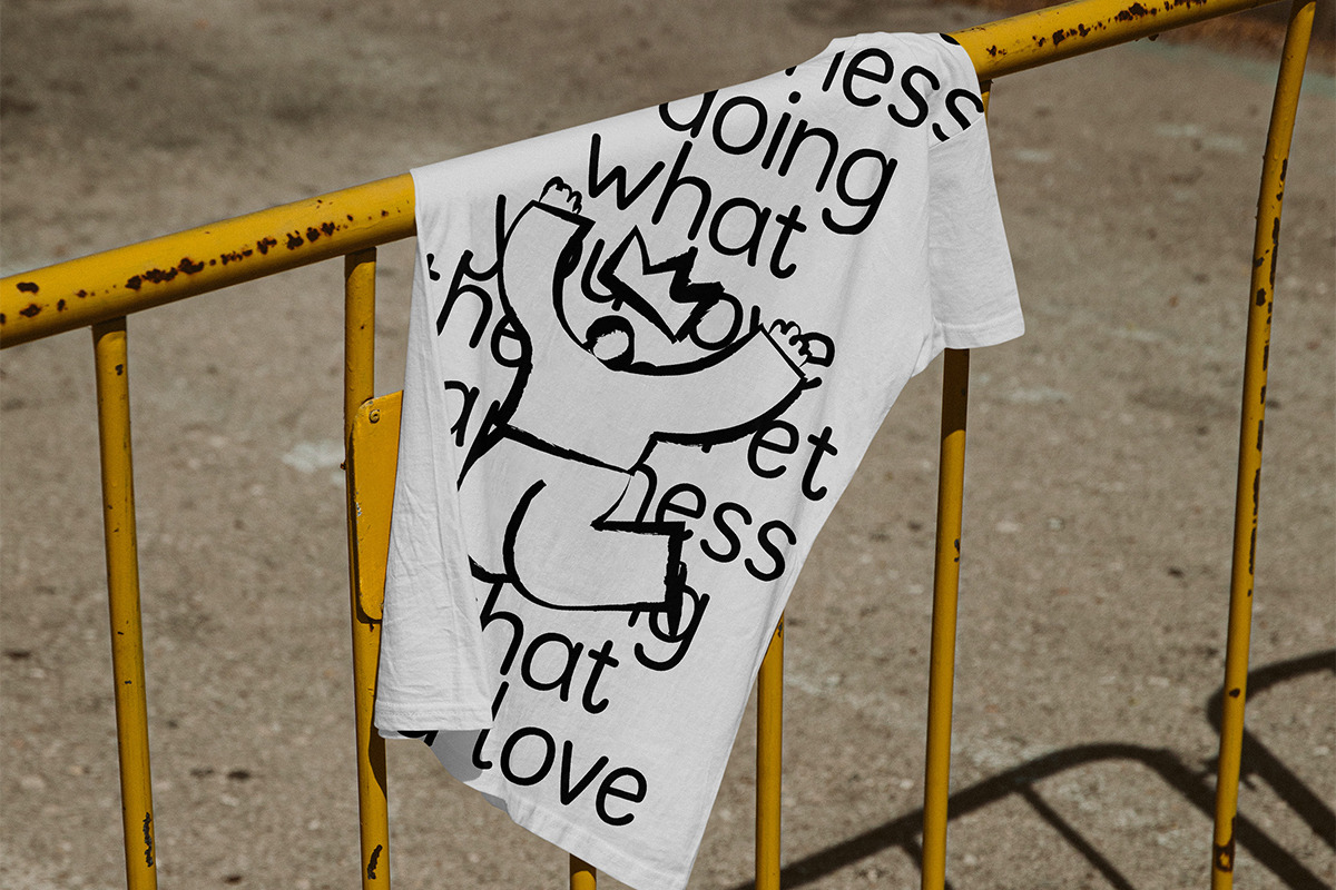 Sunny Smiles - Handwritten Sans Font, a Handwritten Font by RagamKata (Photo 5 of 10)