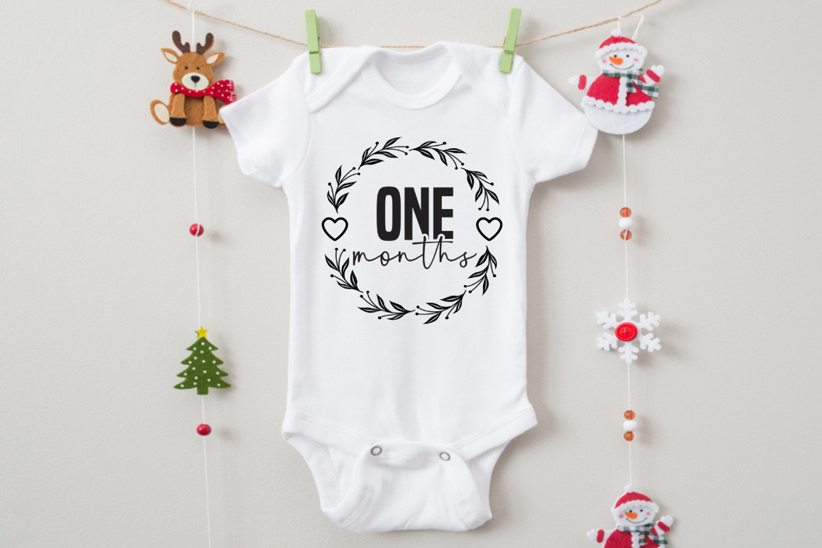 Baby Milestone round SVG Bundle, an Object Graphic by Design's Dark (Photo 2 of 9)
